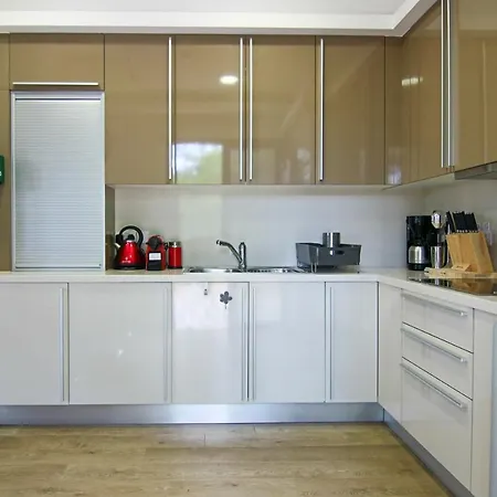 Phaedrus Living: Forest View Luxury Chantara Foini